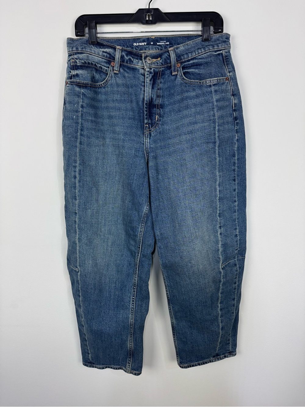 Old Navy High Rise Barrel Leg Denim Jeans Trendy